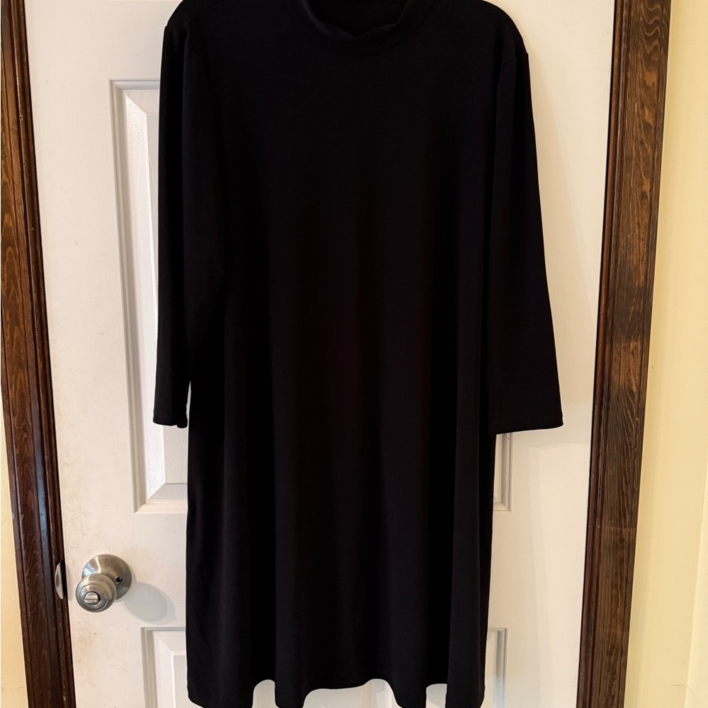 Chic Long Sleeve Black Dress